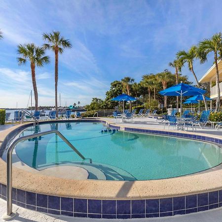 Hilton Vacation Club Charter Club Naples Bay Otel Dış mekan fotoğraf