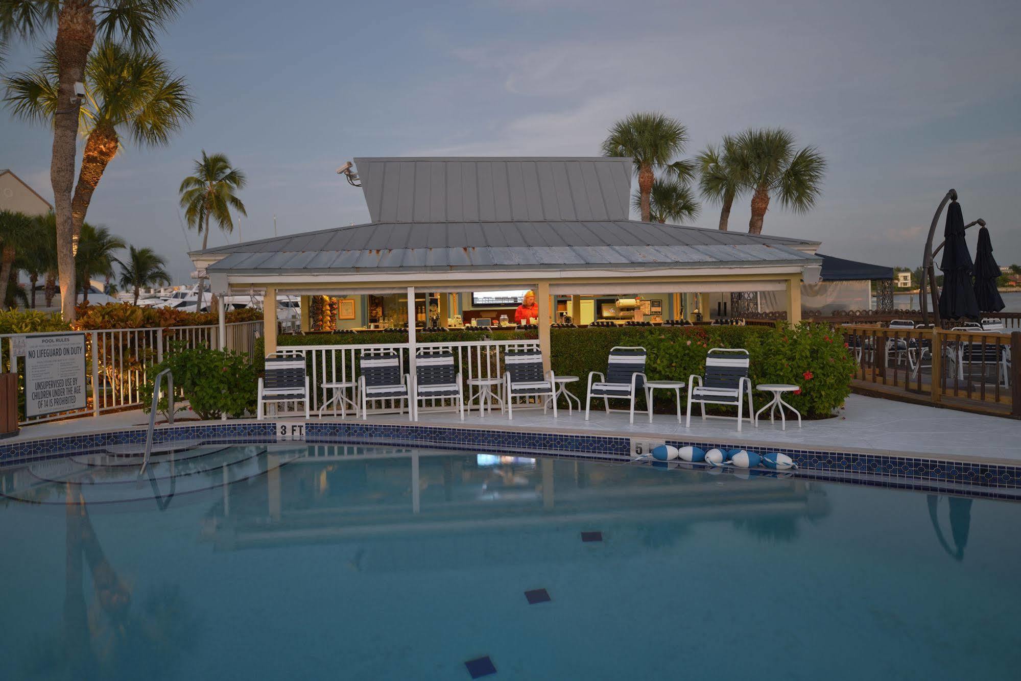 Hilton Vacation Club Charter Club Naples Bay Otel Dış mekan fotoğraf